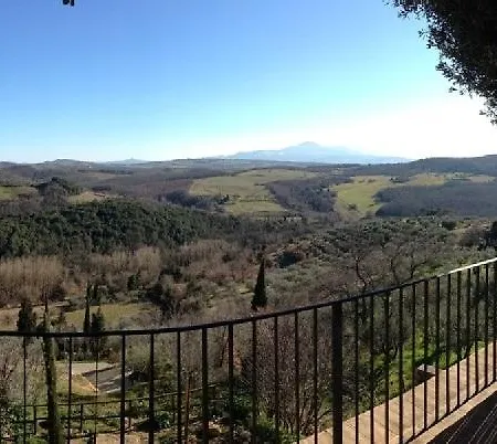 Casa Di Castello Holiday home *